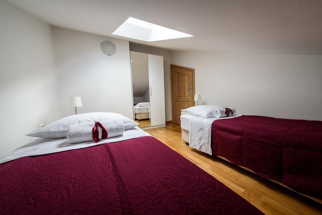 Apartments Vacanza ザダル エクステリア 写真