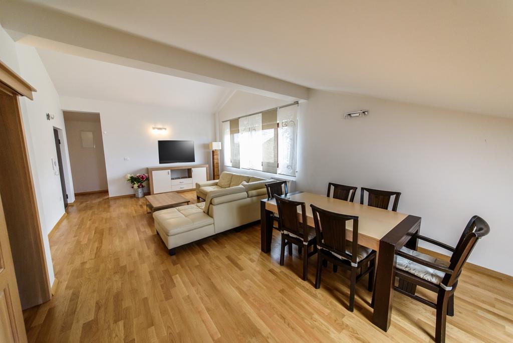 Apartments Vacanza ザダル エクステリア 写真